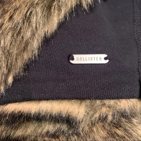 HOLLISTER | FAUX  FUR SWEATER CARDIGAN | X SMALL #FML130024 - Picture 4 of 6